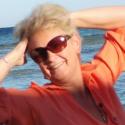 BBenii, Female, 59 years old
